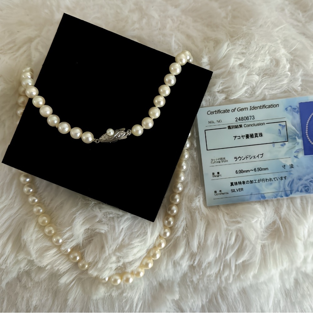 Authentic Vintage Japan Akoya Pearl Necklace with certificate